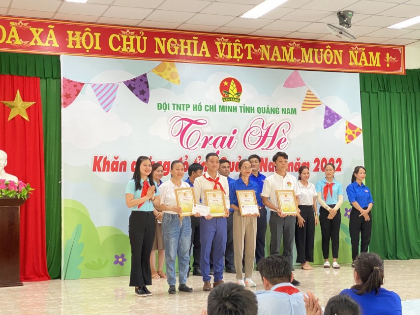 Hội Đồng đội huyện Nam Trà My đạt giải Nhì chương trình Trại hè “Khăn quàng đỏ tỉnh Quảng Nam năm 2022.
