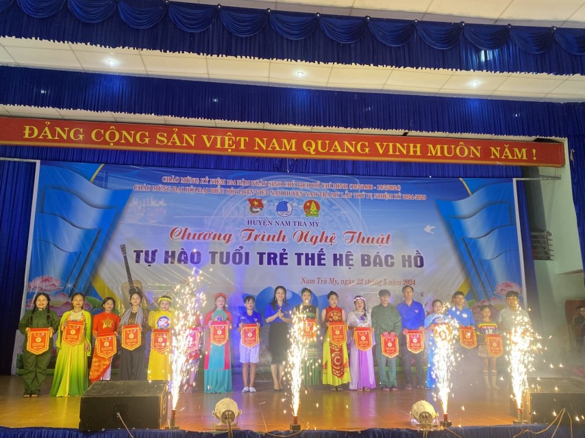 Hội thi Văn nghệ với chủ đề 