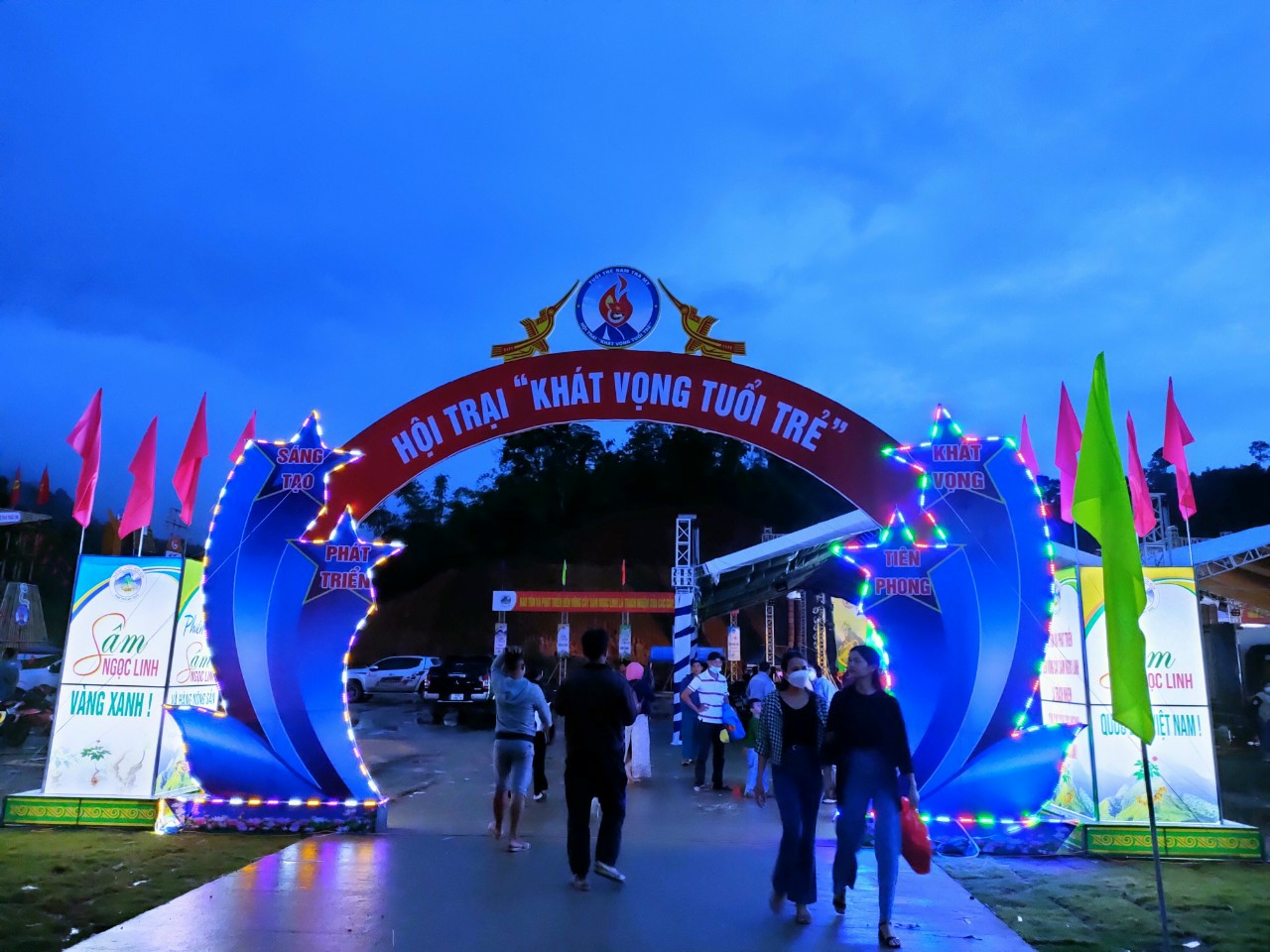 Huyện đoàn Nam Trà My tổ chức Hội trại “Khát vọng tuổi trẻ” chào mừng Lễ hội Sâm Ngọc Linh lần thứ IV năm 2022