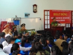 Hoạt động tuyên truyền phổ Giáo dục pháp luật, giáo dục sức khỏe sinh sản vị thành niên hưởng ứng Ngày Pháp luật Việt Nam 2017