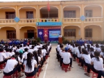Thầy giáo Nguyễn Khắc Điệp - Hiệu trưởng nhà trường phát biểu khai mạc